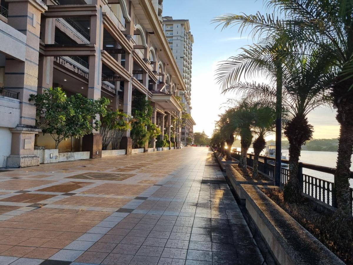 Kenyalang Emerald Riverine Resort Homestay Kuching Exterior foto