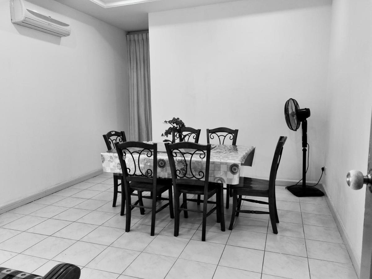 Kenyalang Emerald Riverine Resort Homestay Kuching Exterior foto